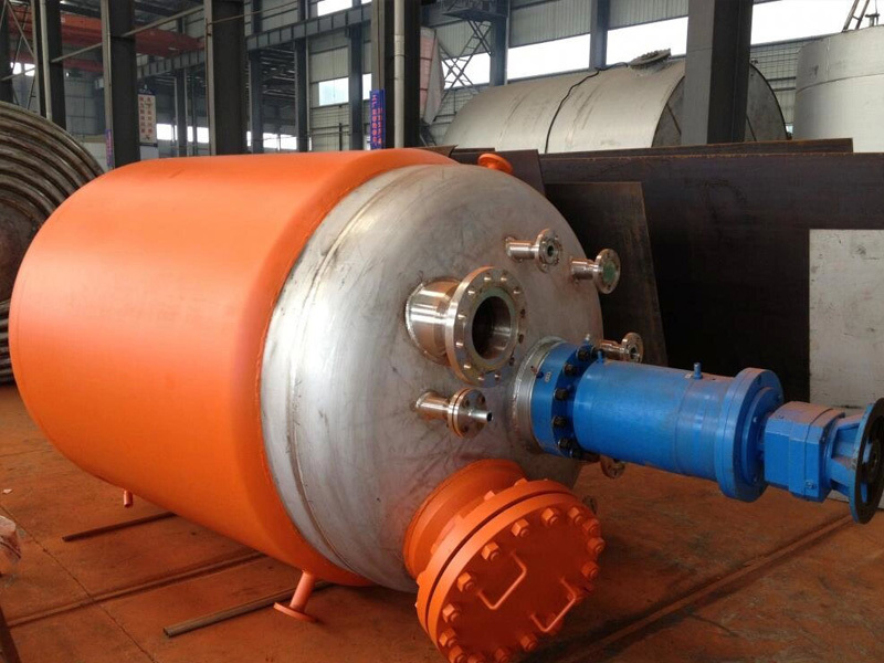 Jacketed stainless steel reactor
